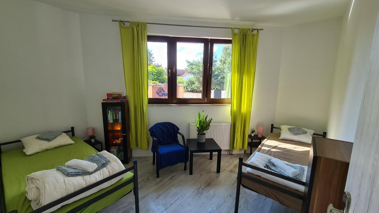 Urocze Apartamenty Na Wsi Goledzinow Exterior foto